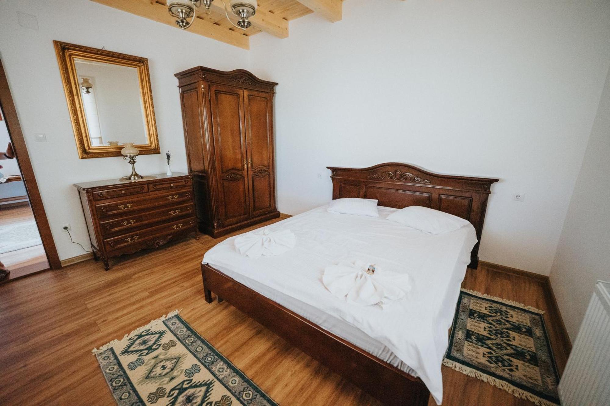 Castel Haller Ogra Dış mekan fotoğraf